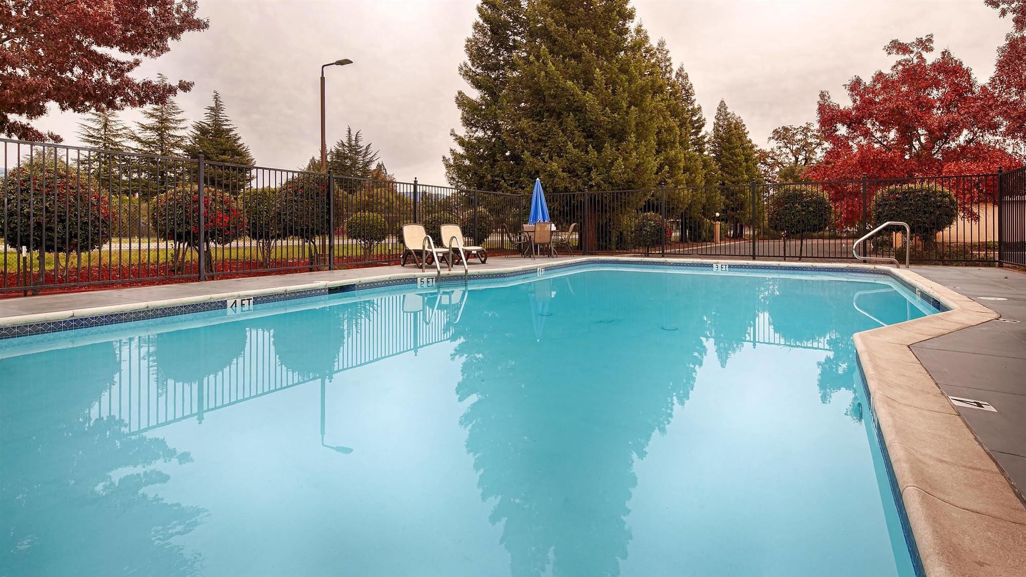 Best Western Orchard Inn Ukiah Exterior foto