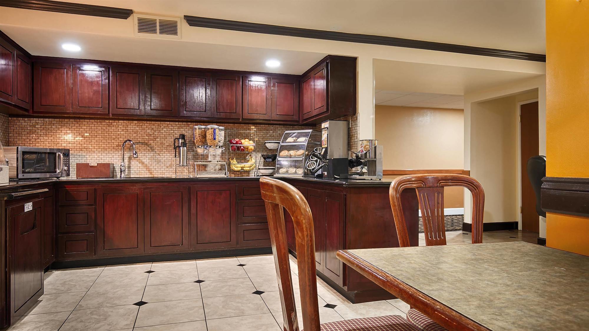 Best Western Orchard Inn Ukiah Exterior foto